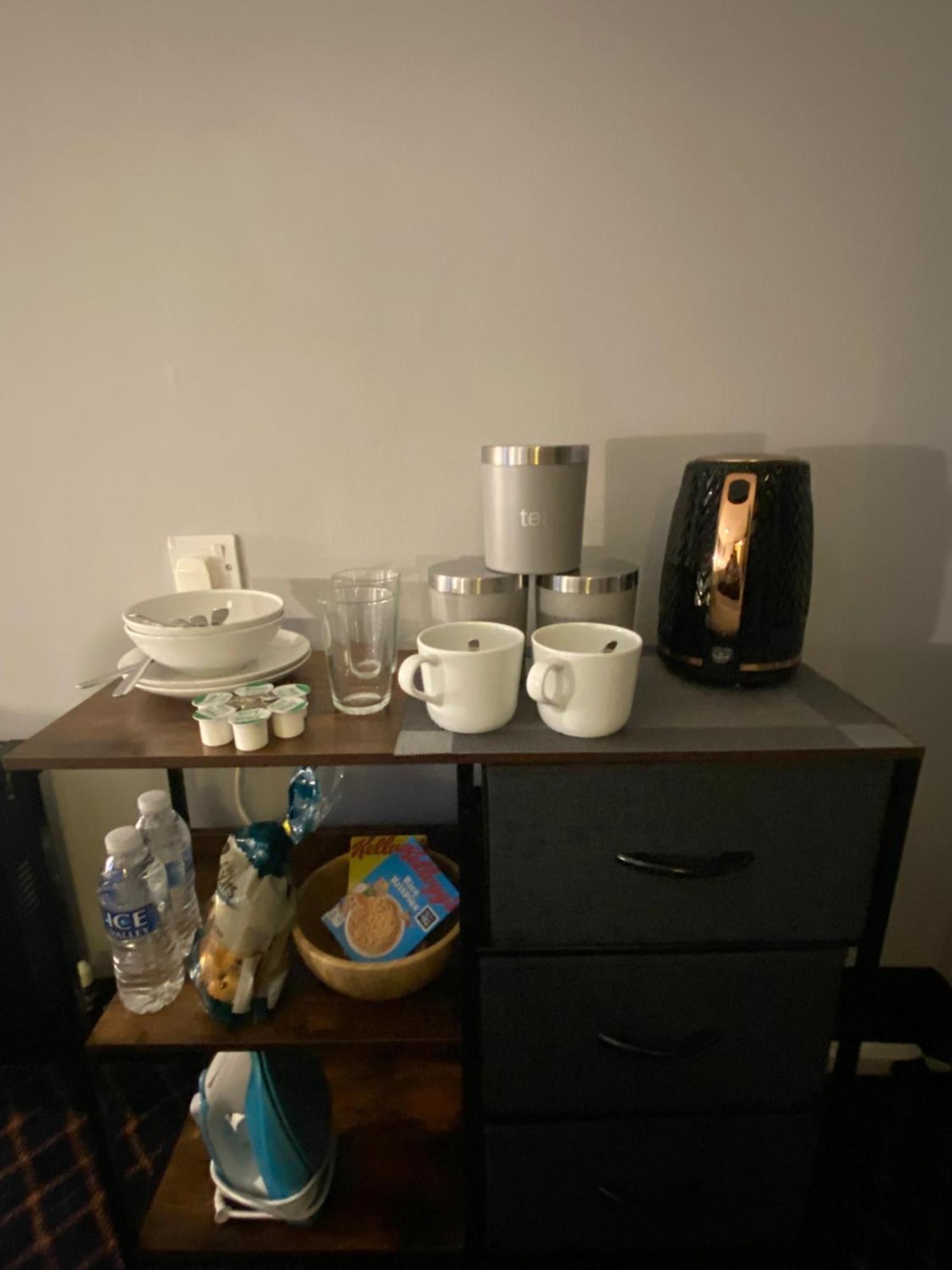 Bay View Rooms At Mentone Hotel 웨스턴슈퍼매어 외부 사진
