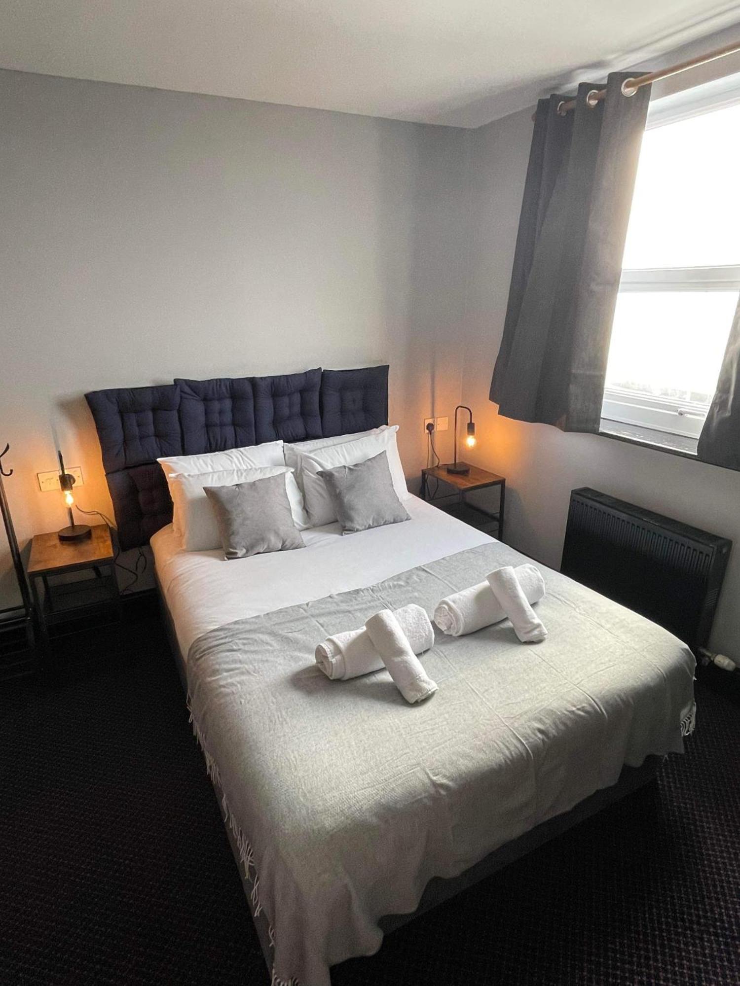 Bay View Rooms At Mentone Hotel 웨스턴슈퍼매어 외부 사진