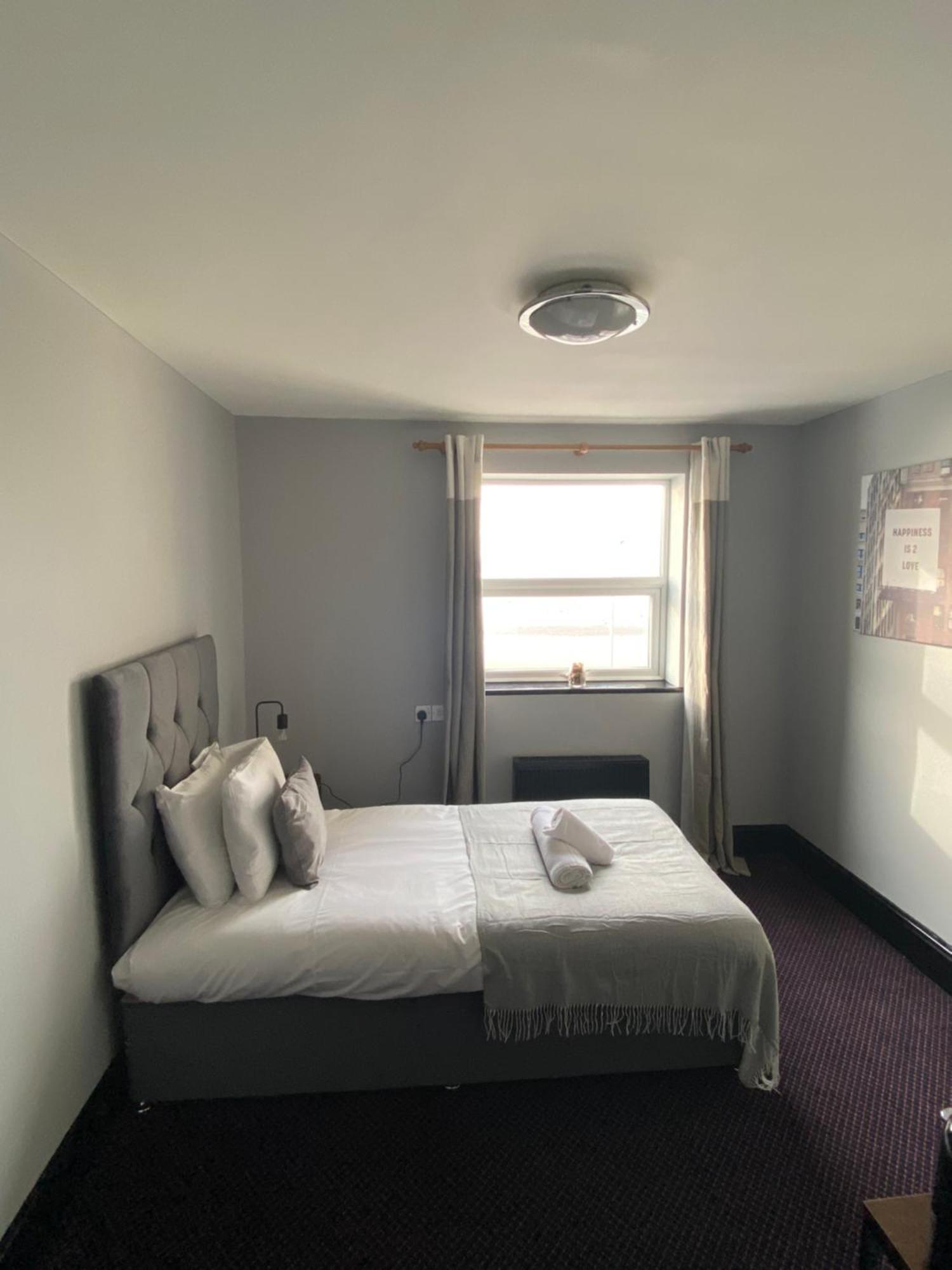 Bay View Rooms At Mentone Hotel 웨스턴슈퍼매어 외부 사진