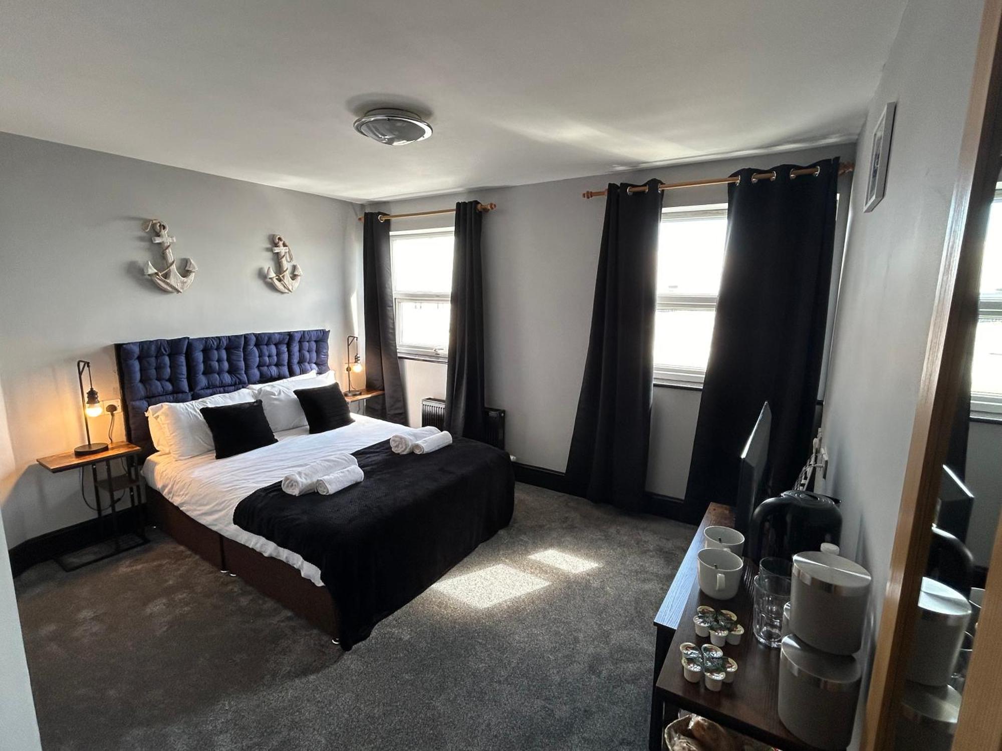 Bay View Rooms At Mentone Hotel 웨스턴슈퍼매어 외부 사진