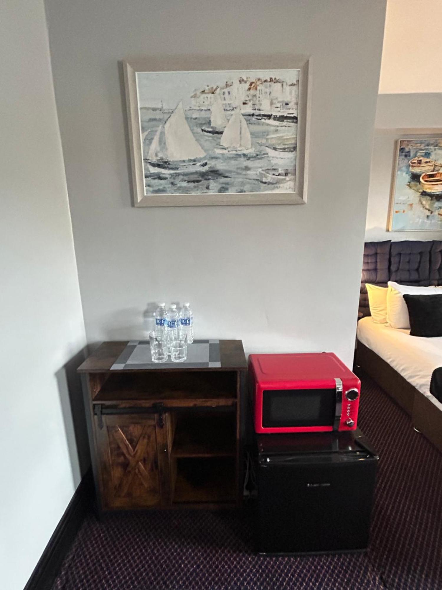 Bay View Rooms At Mentone Hotel 웨스턴슈퍼매어 외부 사진