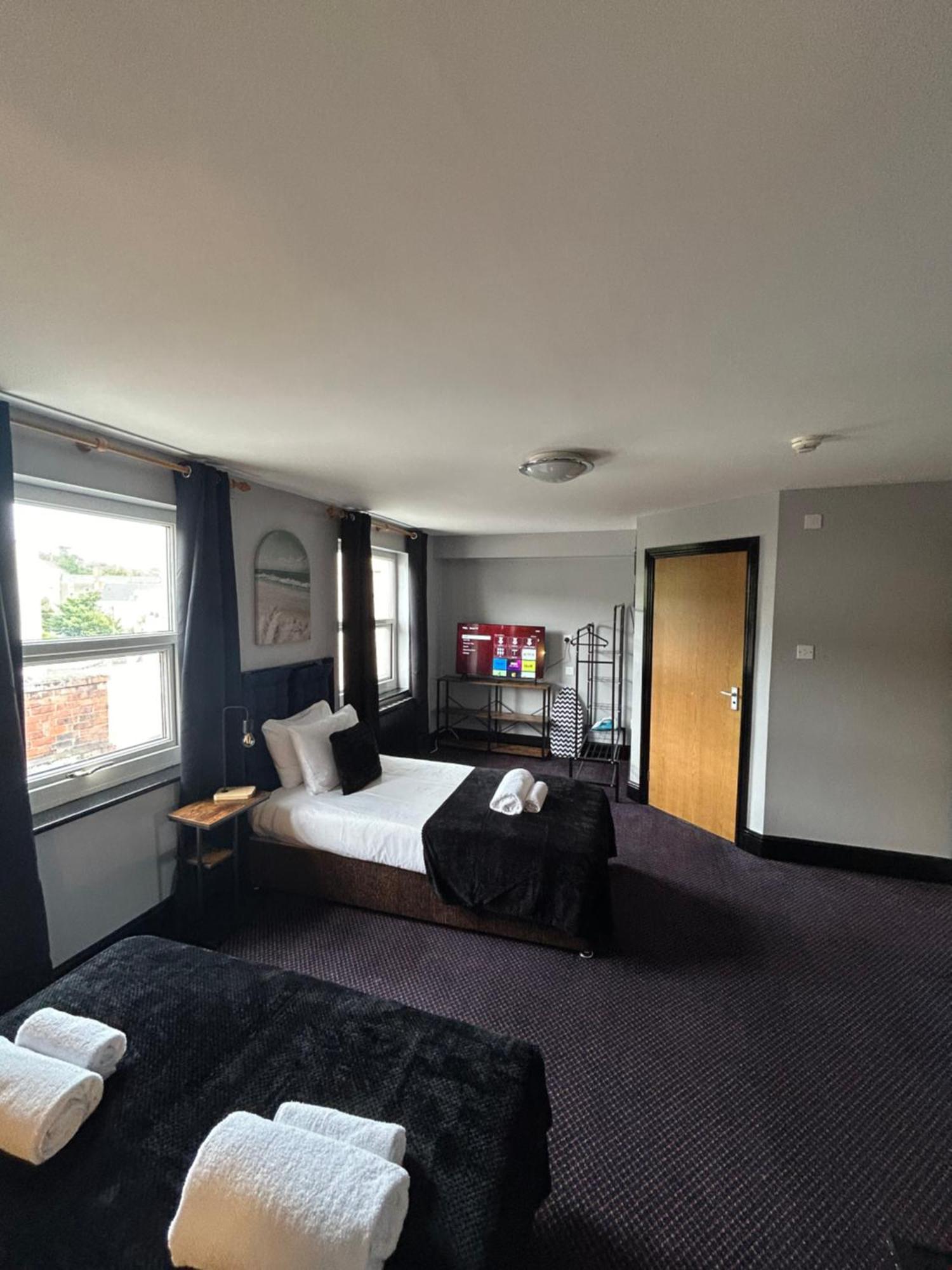 Bay View Rooms At Mentone Hotel 웨스턴슈퍼매어 외부 사진